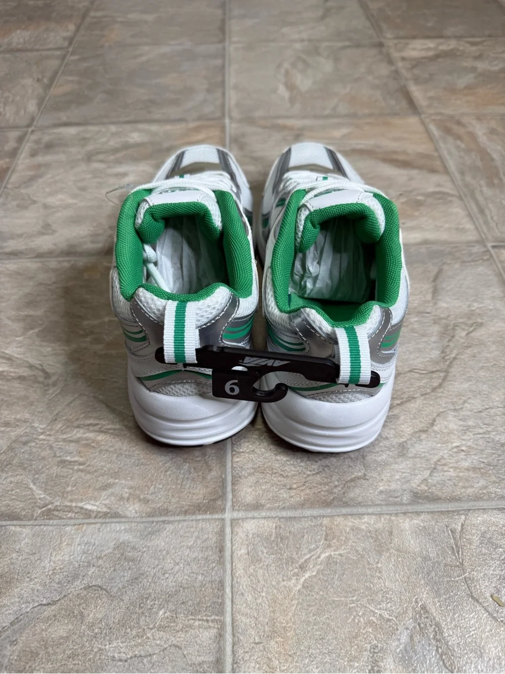 N/A white mesh
